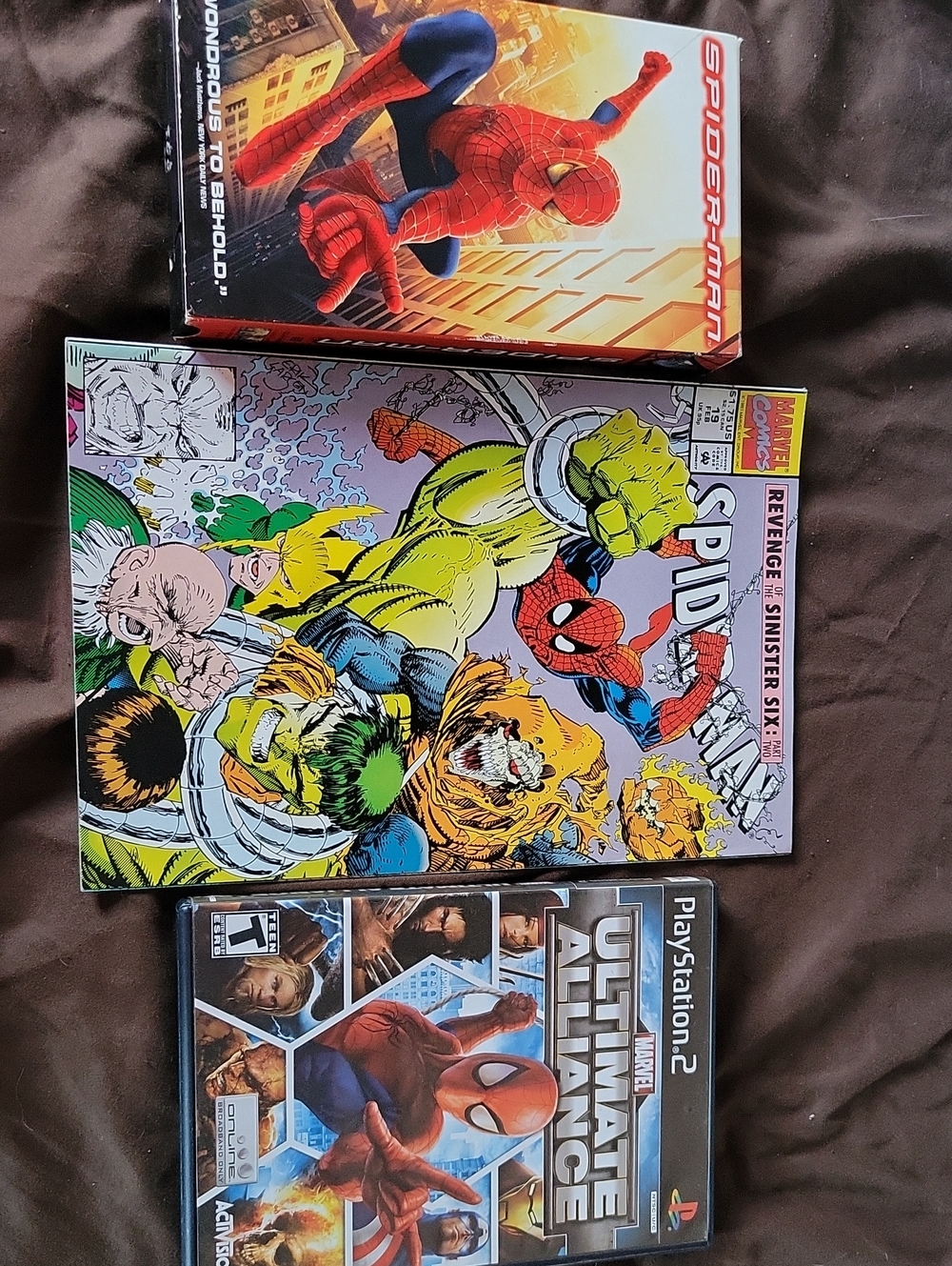 Sony PlayStation 2 Marvel Ultimate Alliance & Spiderman Comicbook